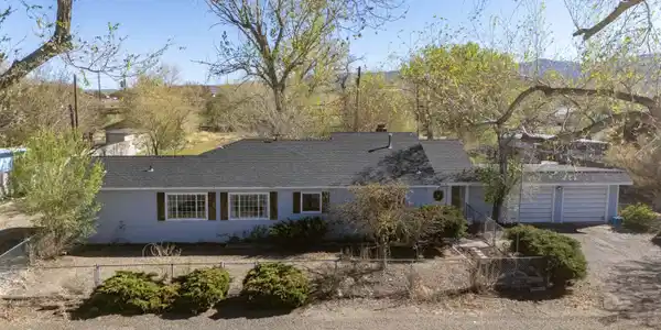 Image 2: house 2