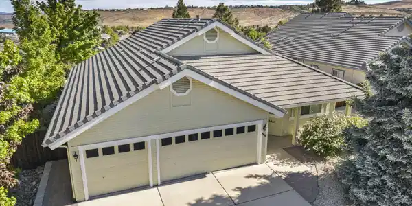 4675 Desert Hills Drive