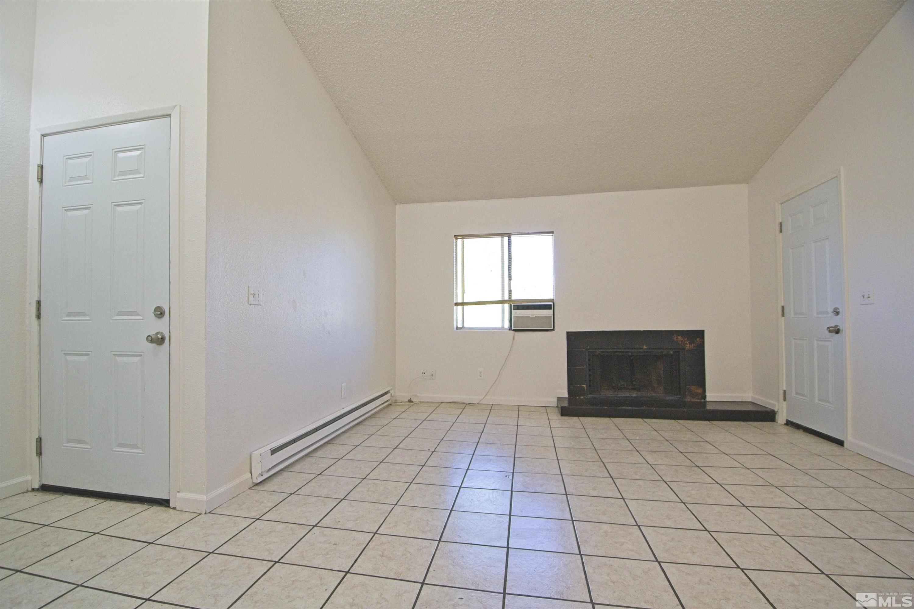 Image 4: Photo 4