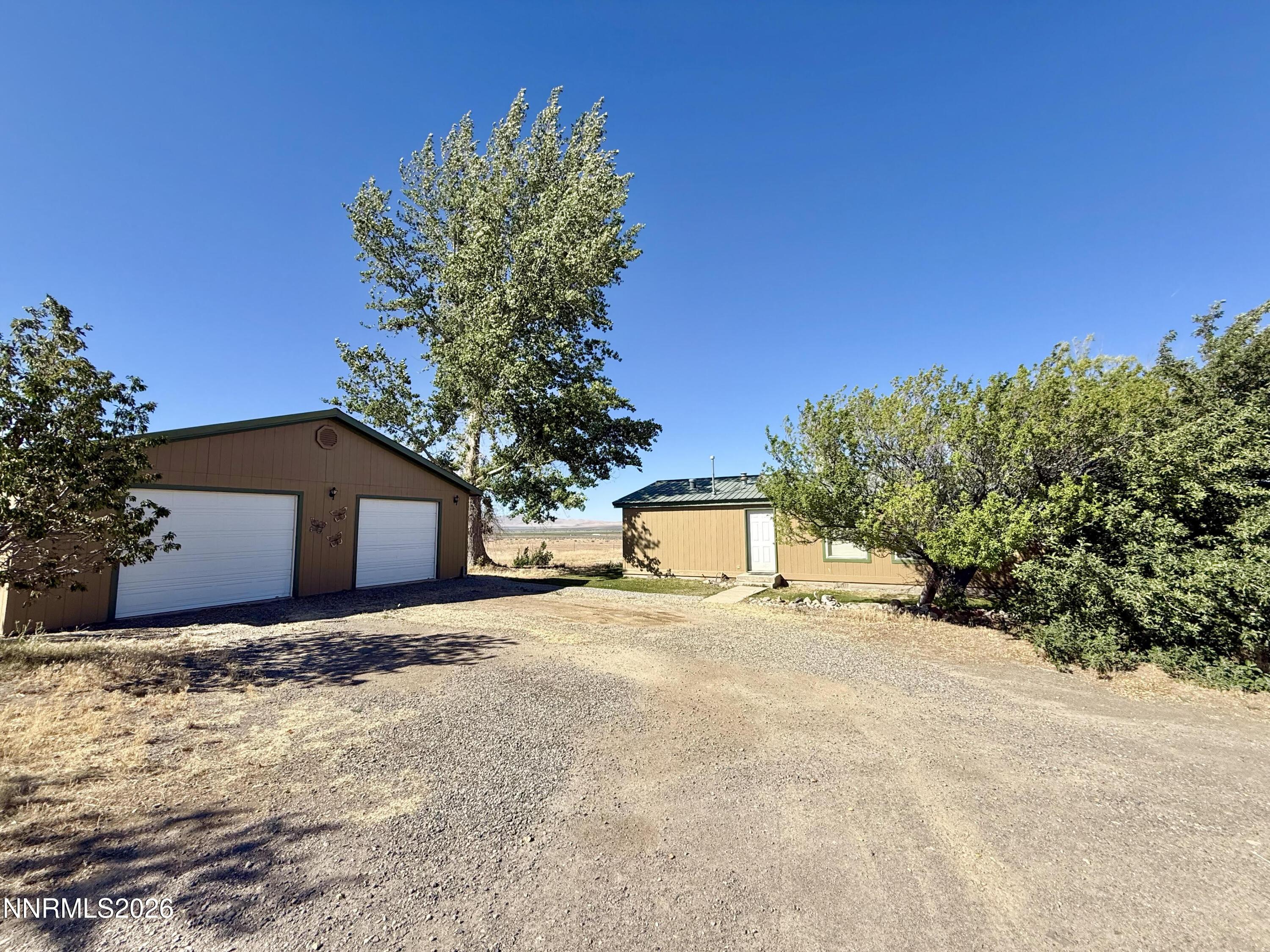 Image 3: Driveway