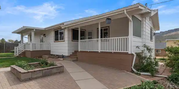 3692 Summer Hill Drive