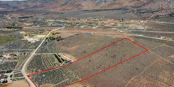 Image 3: 02-DJI_20260518104731_0123_D(lines)