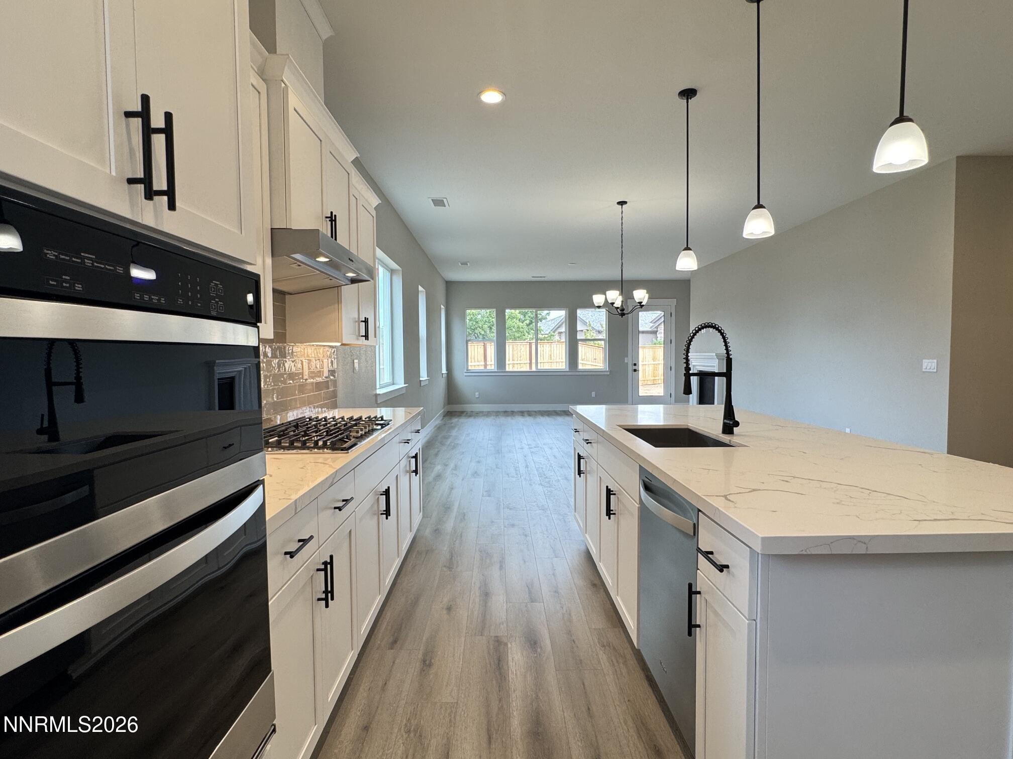 Image 2: Kitchen 1