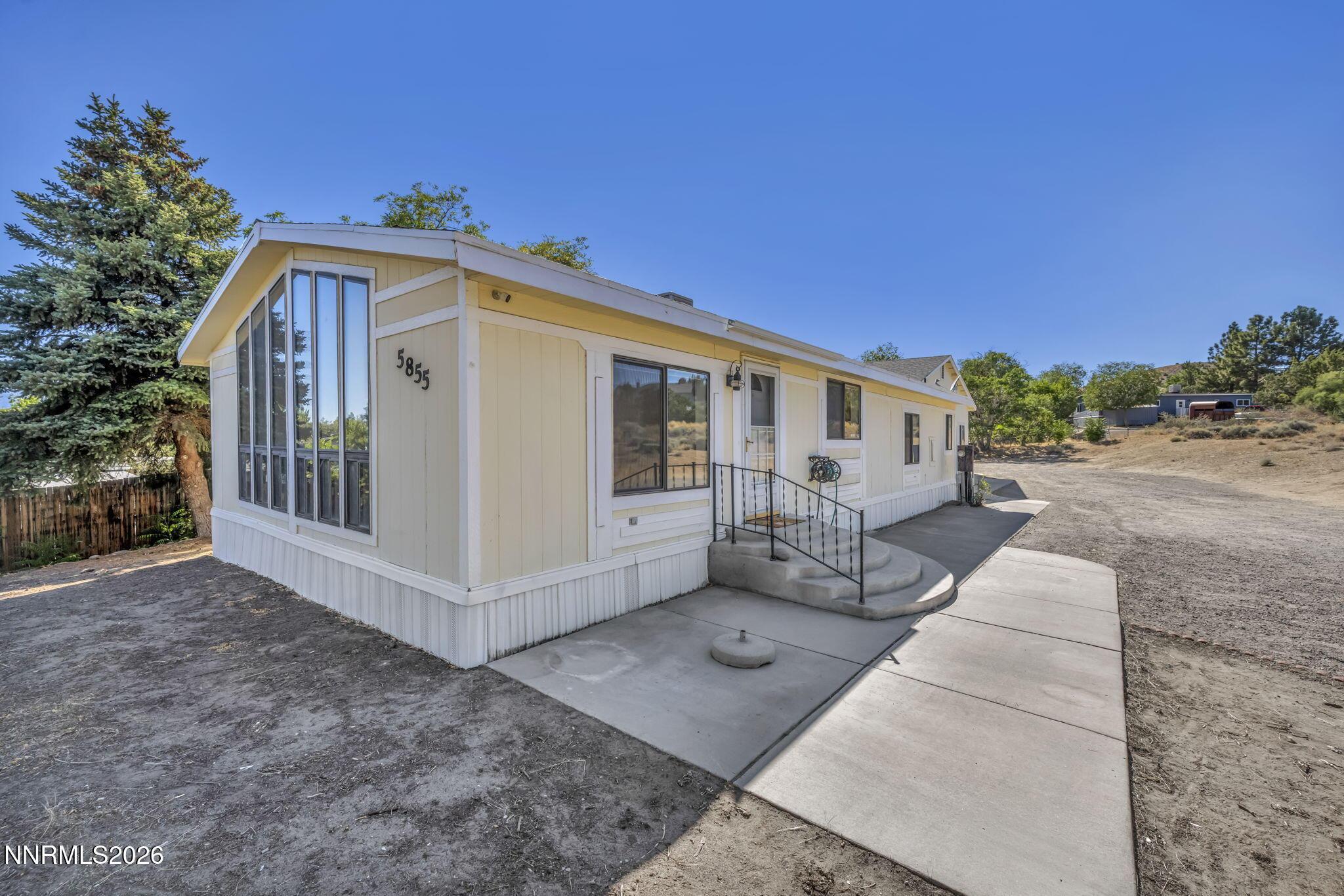 Image 2: Front of House.2