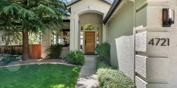 4721 W Creek Ridge Trail