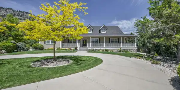Image 2: 4-web-or-mls-202-taylor-creek-rd