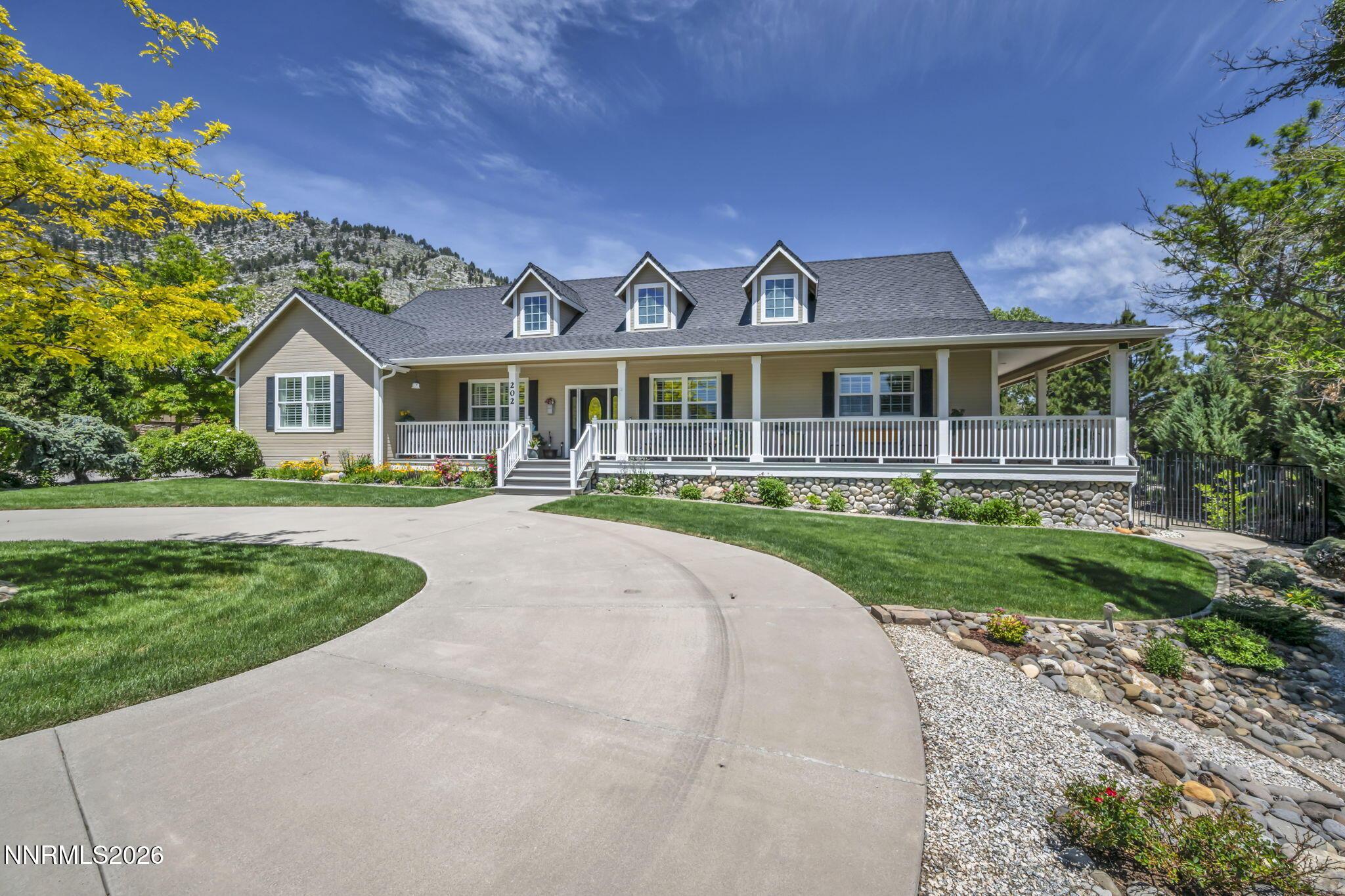 Image 3: 5-web-or-mls-202-taylor-creek-rd