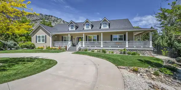 Image 3: 5-web-or-mls-202-taylor-creek-rd
