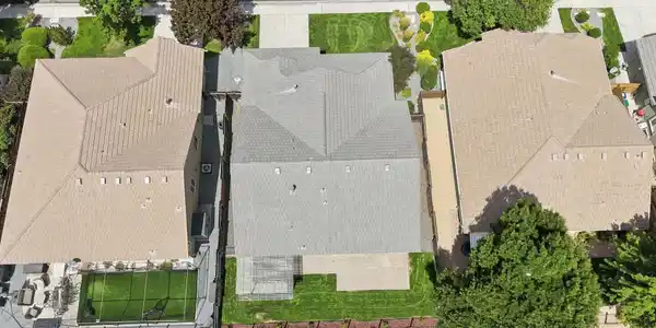 Image 4: 10-web-or-mls-DJI_20260820133910_0049_D_