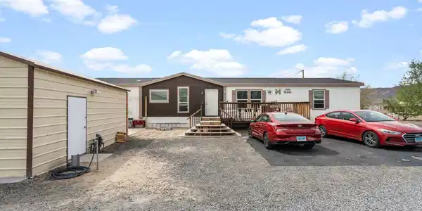 Image 2: 1-web-or-mls-DSC01223