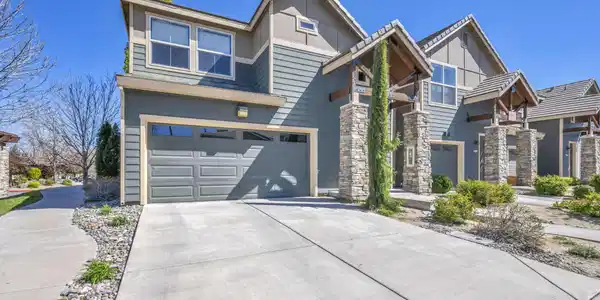 4912 Bougainvillea Circle