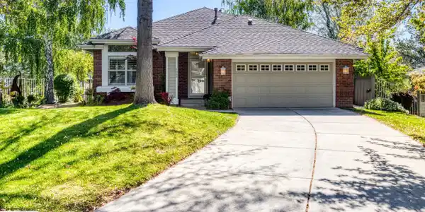 6089 Carriage House Way