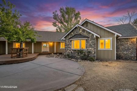 1097 Meadowlark Circle