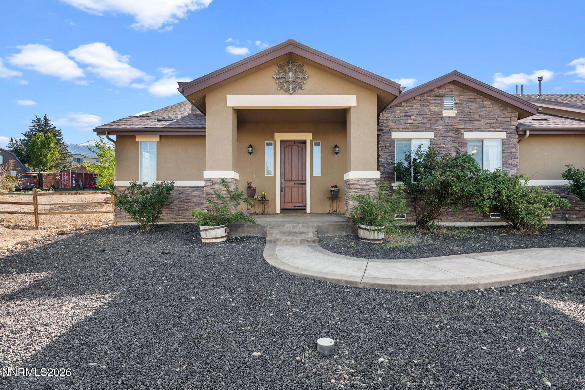 Image 4: 4-web-or-mls-front door