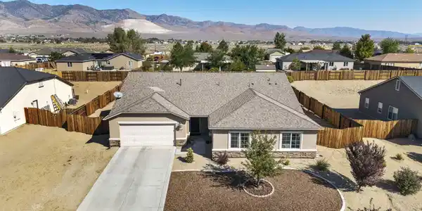 Image 2: 17-web-or-mls-130-hood-dr