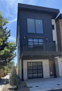 3834 Lakeside Drive