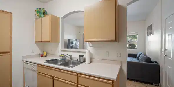Image 2: 15-web-or-mls-A7407572