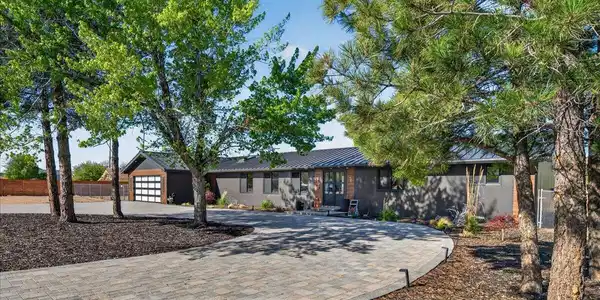 4220 Capitol View Drive