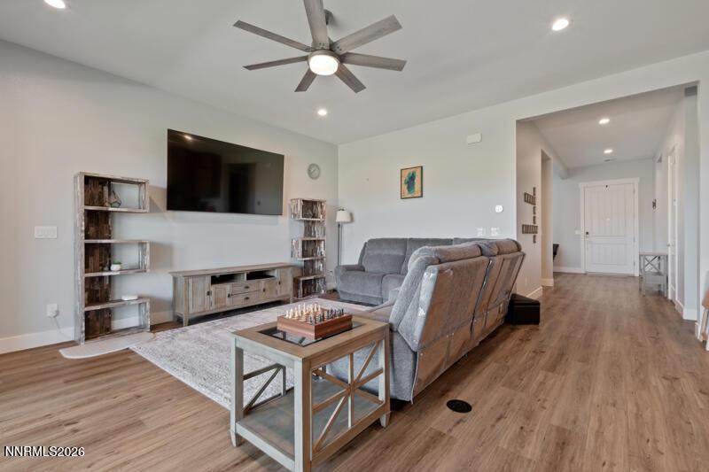 Image 4: 7442 Calypso Drive (4 of 30)