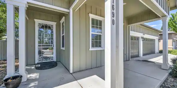 Image 2: 5-web-or-mls-1690-emerald-bay-dr