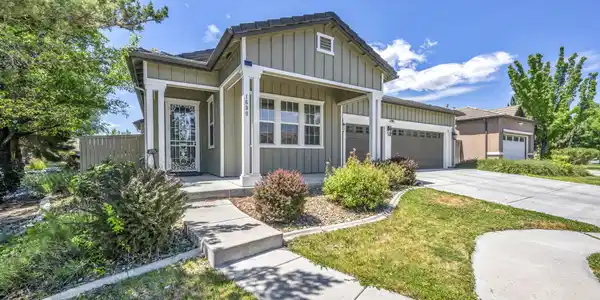 Image 3: 3-web-or-mls-1690-emerald-bay-dr