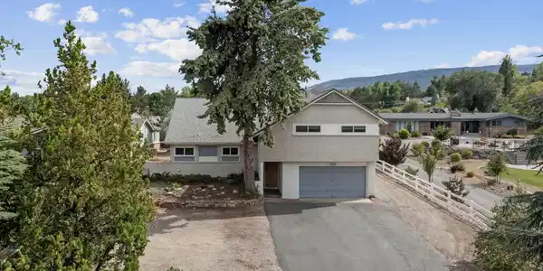 Image 2: 8-web-or-mls-DJI_0132