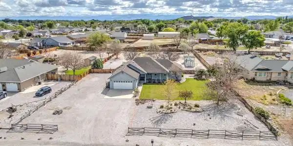 1100 Venturacci Lane