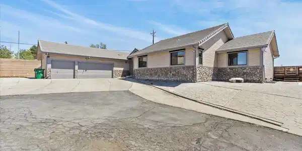 3985 Bria Circle