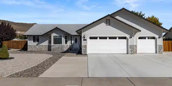 Image 2: 02-2947 Hot Springs Dr-101