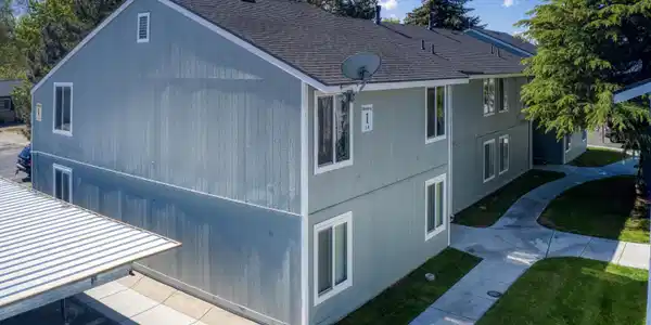 4600 Neil Road