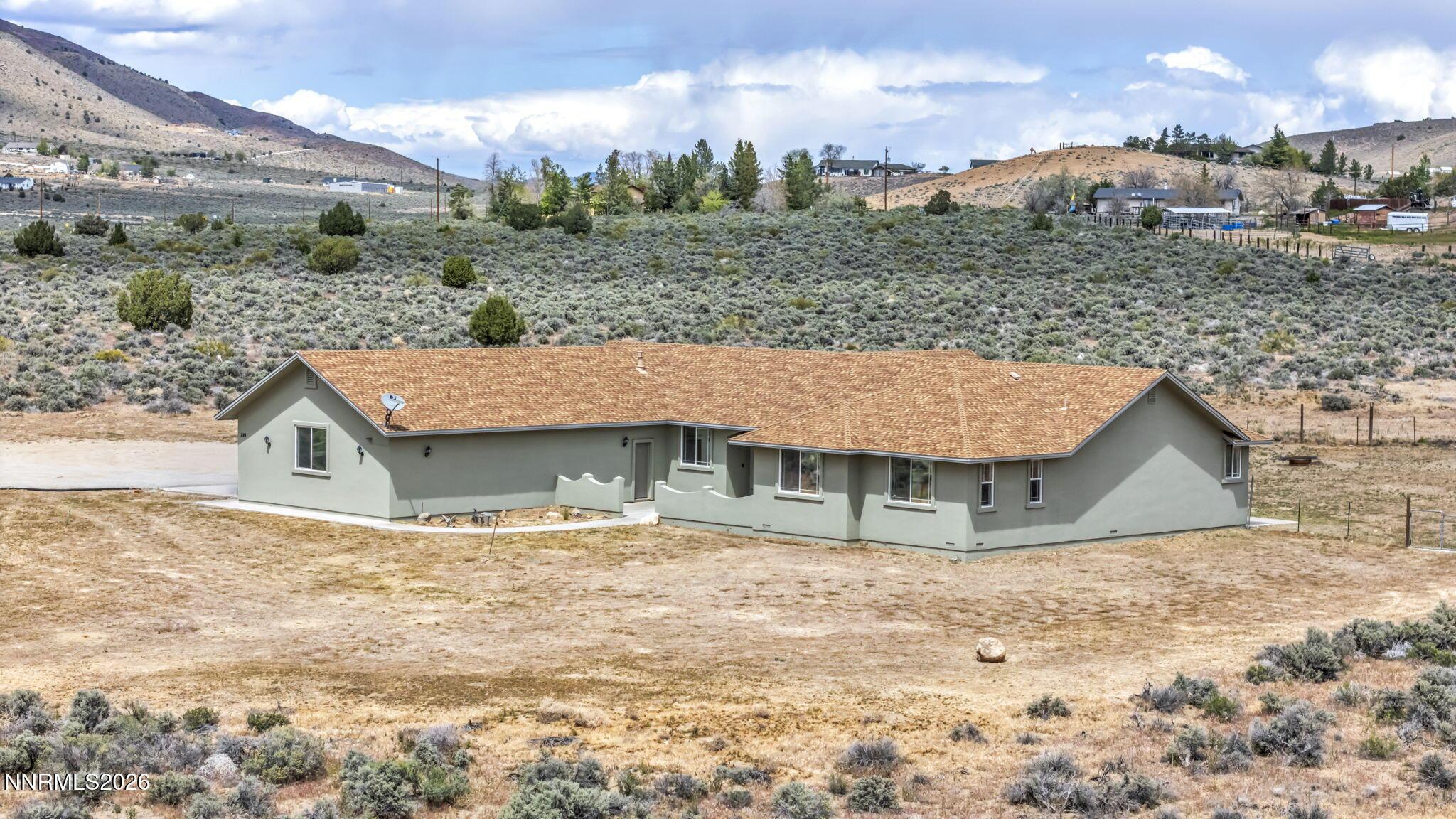 Image 3: 30-web-or-mls-295-descanso-ln