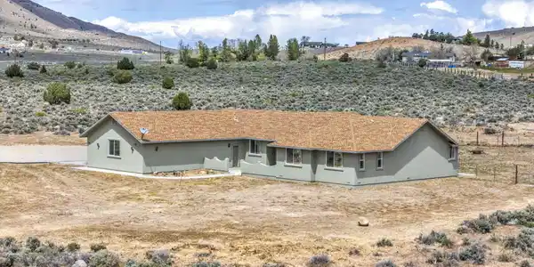 Image 3: 30-web-or-mls-295-descanso-ln