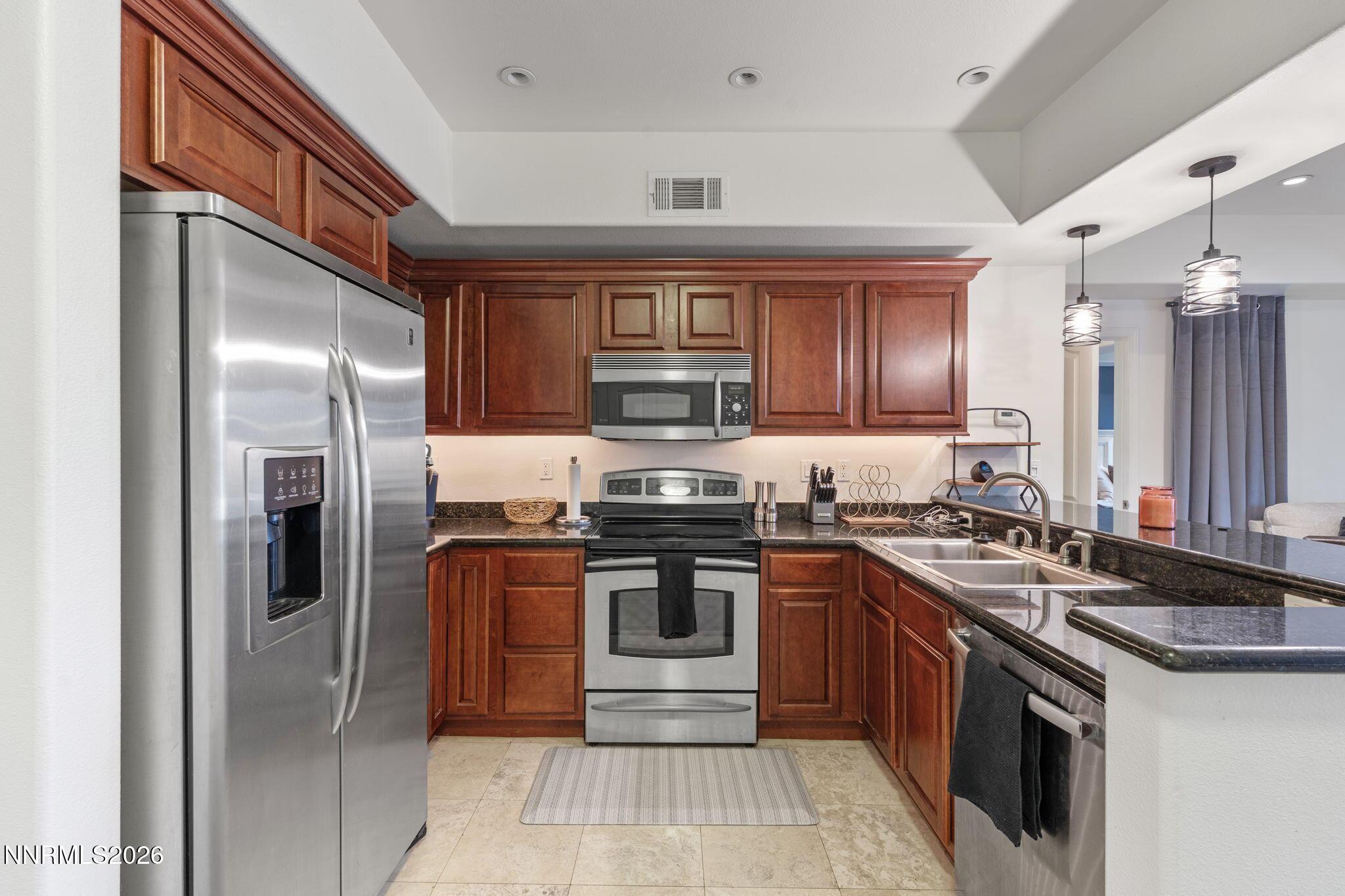 Image 3: 7-web-or-mls-DSC00467