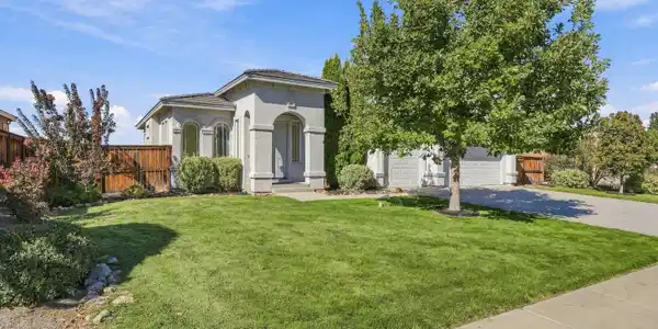 Image 4: Front - Left