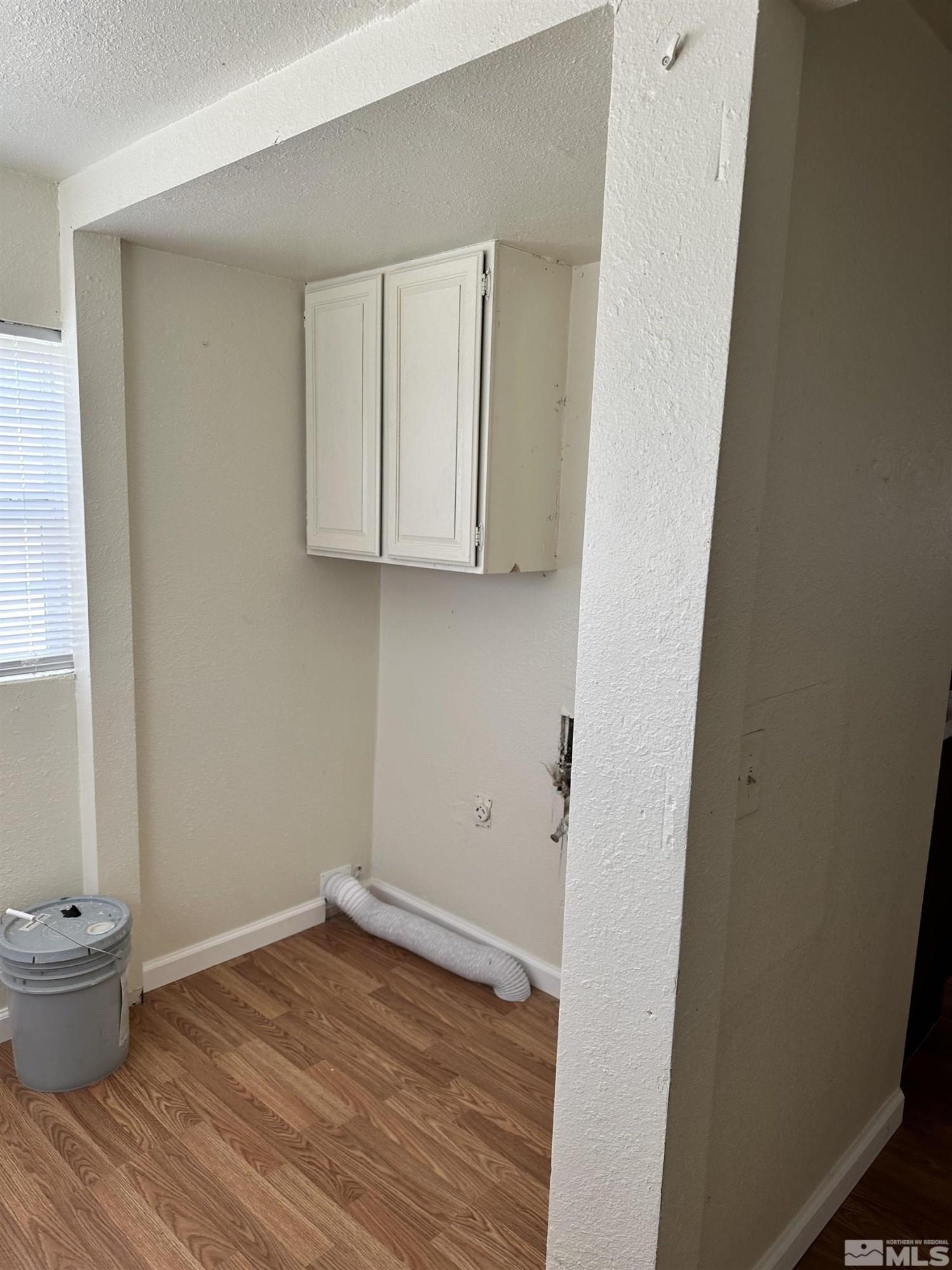 Image 4: Photo 4