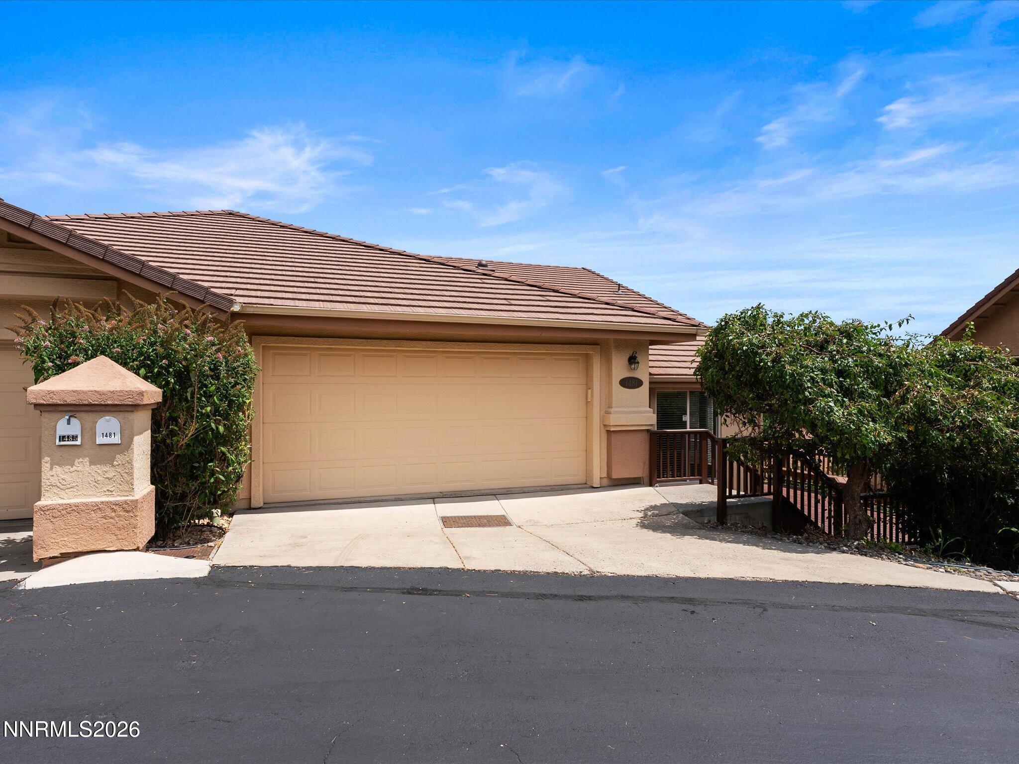 Image 2: 01-1481 Copper Point Cir-100