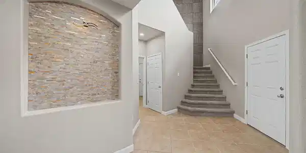 Image 3: 3-Entry