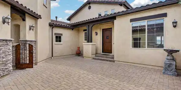 Image 3: 3-web-or-mls-untitled-38