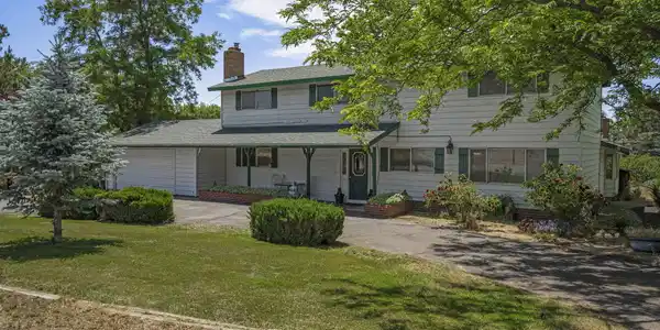 549 Ruby Lane