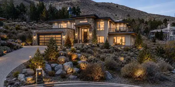 Image 3: Custom Home Virtual