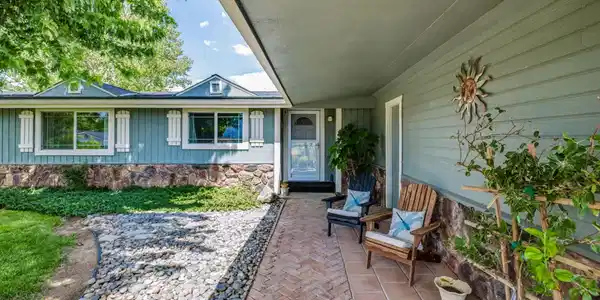 Image 4: 6-web-or-mls-1274 Kingston-6