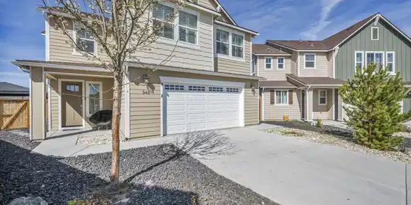 Image 2: 2-web-or-mls-944-los-alamitos-st