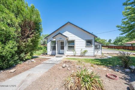 1295 Feather Way