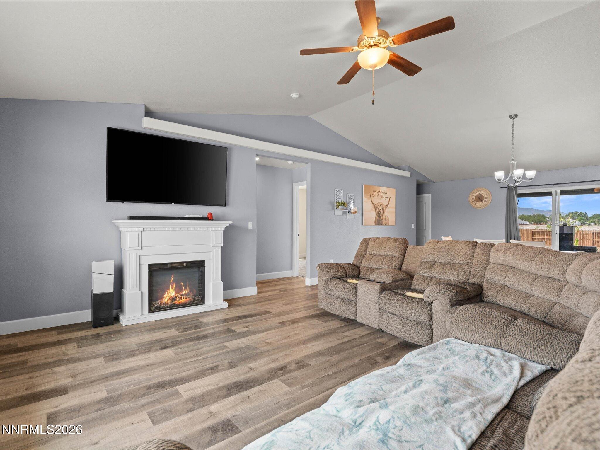 Image 4: 04-1342 Nevada Pacific Blvd-103