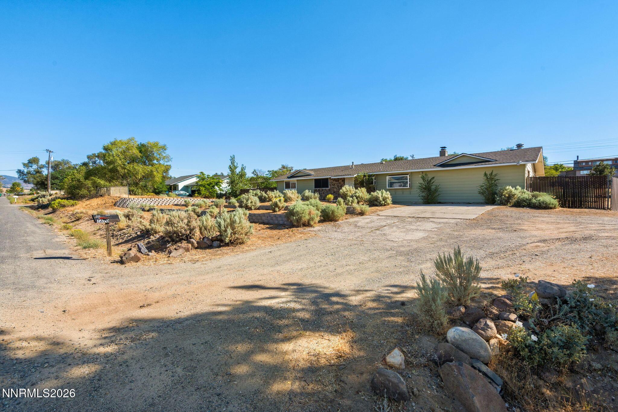 Image 2: 3-web-or-mls-A7404198