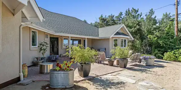 Image 2: 2-web-or-mls-DSC05728