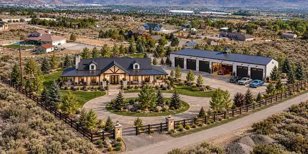 Image 4: Luxury Desert Farmhouse