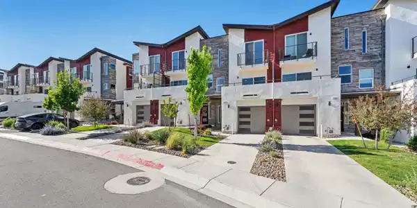 2460 Tecumseh Way