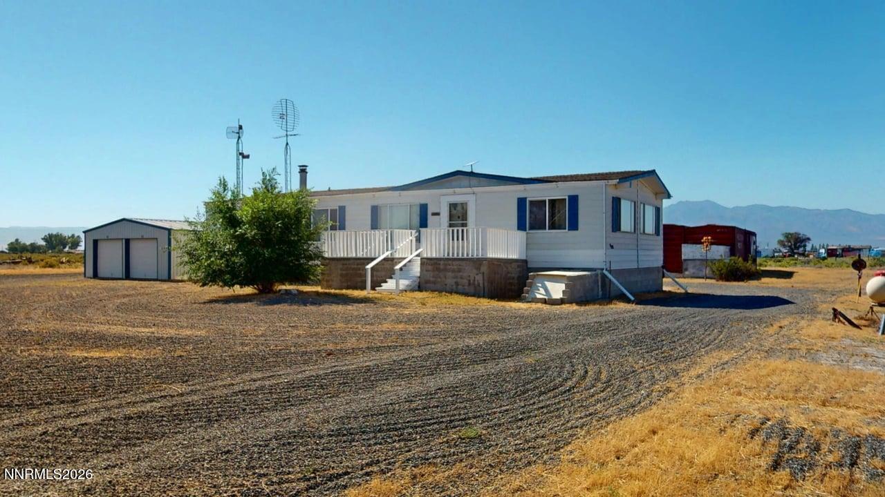 Image 1: Front/Primary