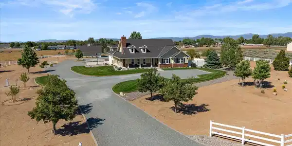 1056 Country Lane